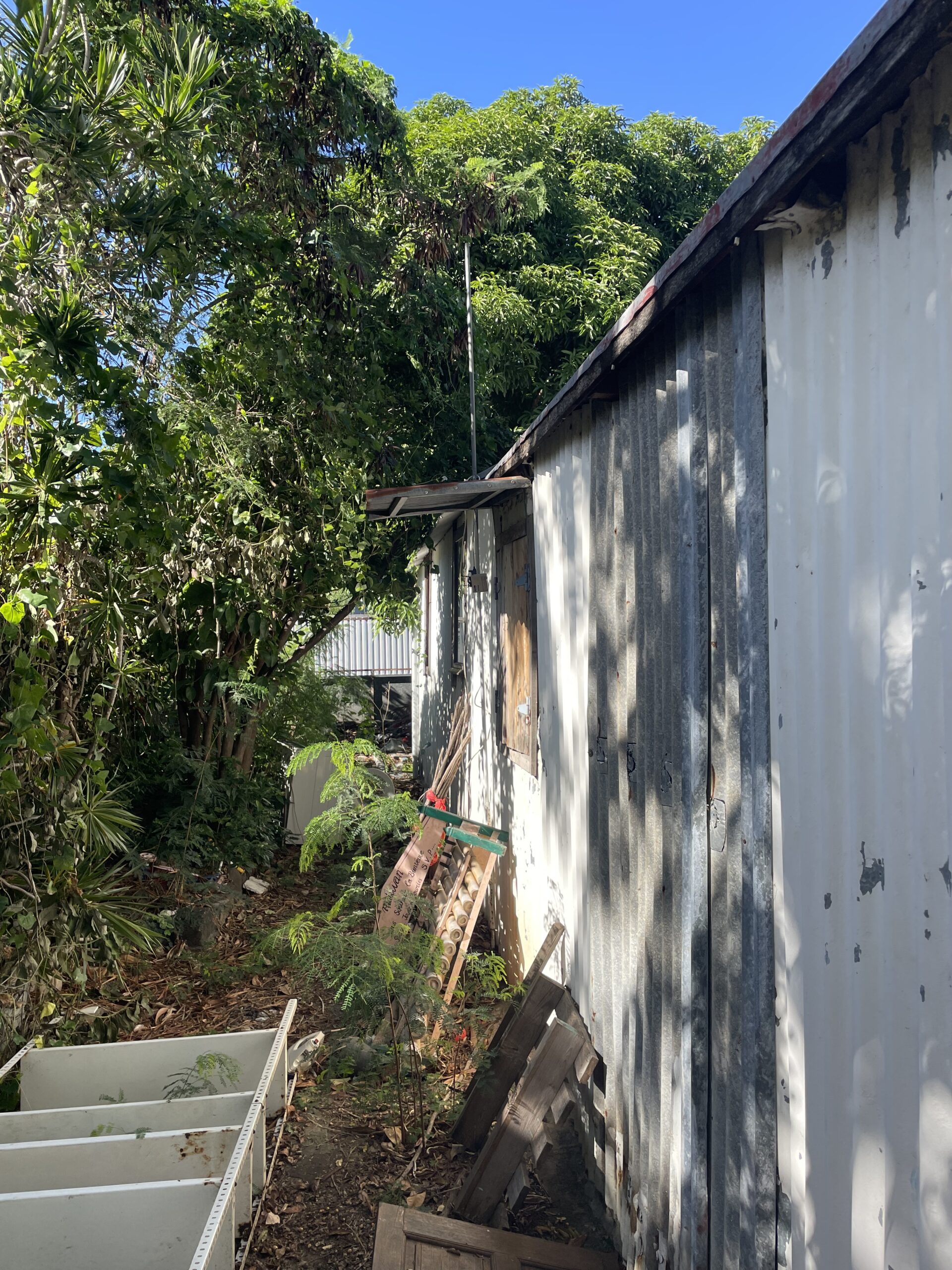 Terrain à vendre sur Saint-Pierre – Basse Terre