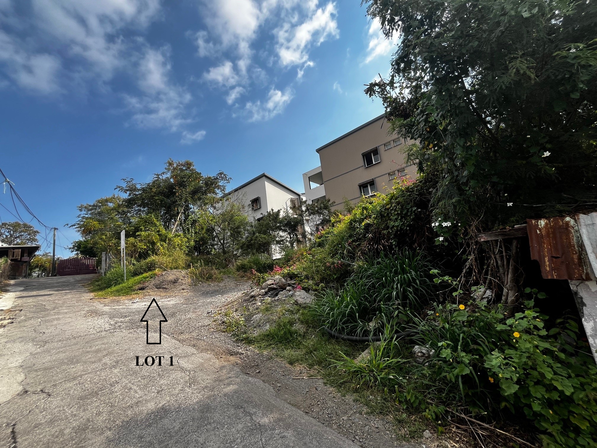 Photo 6 Terrains à vendre sur L’Etang-Salé – Secteur du centre-ville (2 lots disponibles)