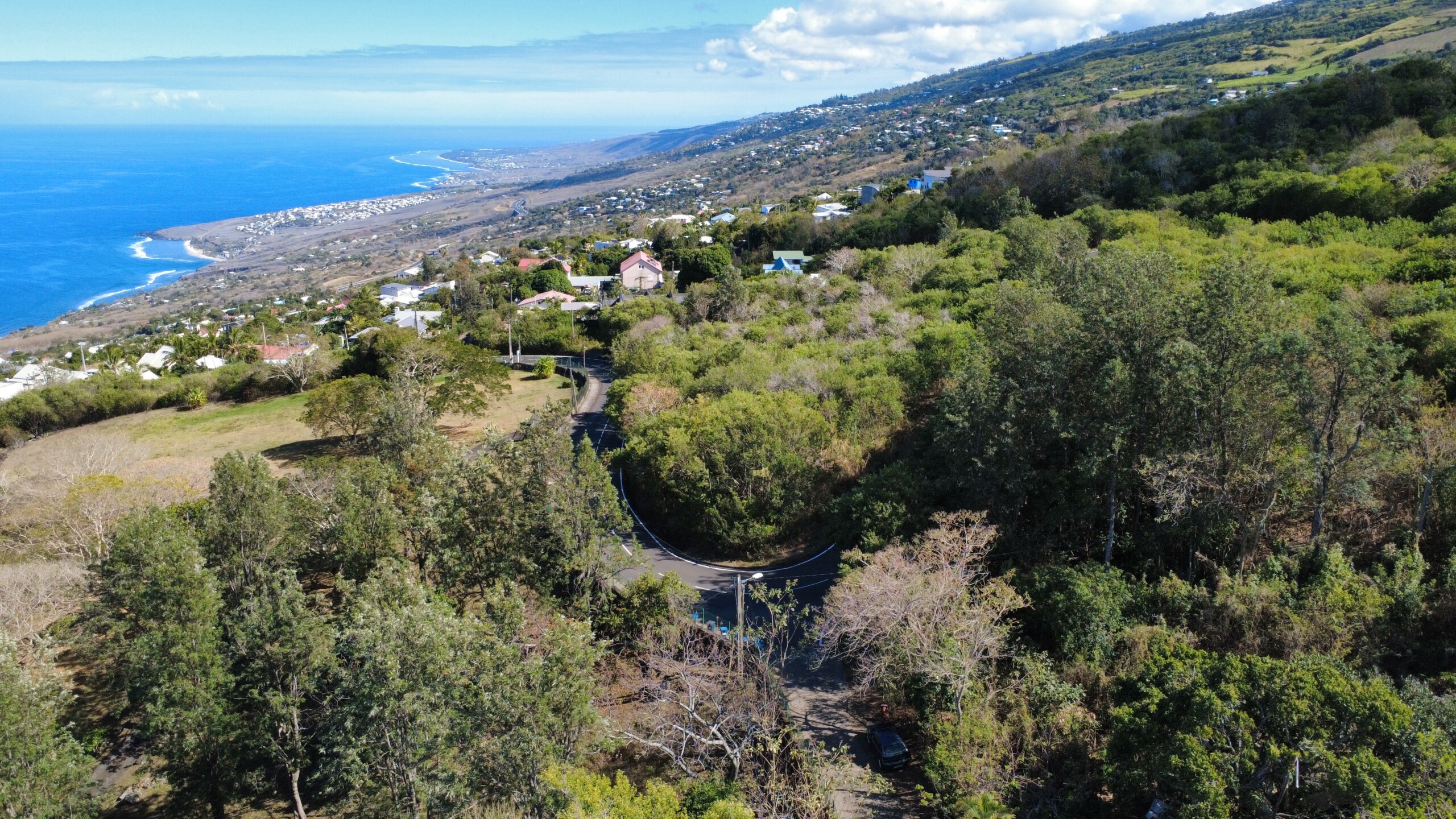 DCIM100MEDIADJI_0012.JPG Terrain bâti à vendre – Secteur de l’Etang Saint-Leu